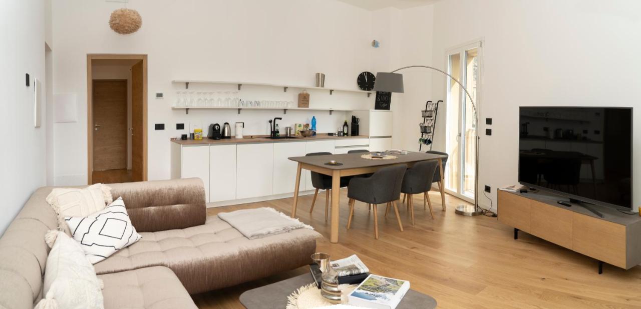Serviced Apartments By Hotel De Charme Laveno Zewnętrze zdjęcie