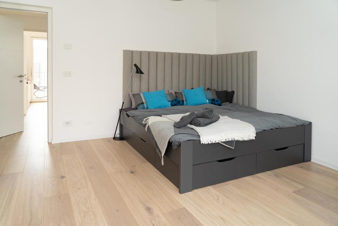 Serviced Apartments By Hotel De Charme Laveno Zewnętrze zdjęcie